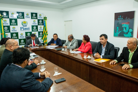   												Governador anuncia investimentos para o campus da Uespi em Oeiras.						 (Foto:Jorge Henrique Bastos)					