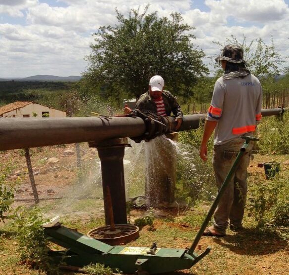   												Equipe corrige vazamento e soluciona abastecimento de gua em Pio IX.						 (Foto:Ascom Agespisa)					