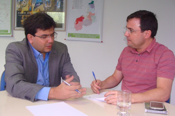   												Secretrio Rafael Fonteles  (Sefaz) e deputao estadual Fbio Novo						 (Foto:Hrlon Moraes)					