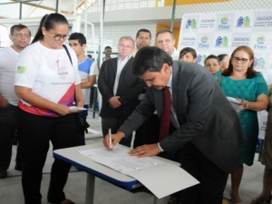 Reestruturao da Quadra Poliesportiva da Escola de Aplicao Francisco Correia.						 (Foto:Marcelo Cardoso)