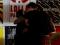 Cleo Pires  flagrada beijando novo namorado no Lollapalooza.