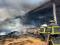 Trabalhadores evacuam fbrica de ferro durante incndio na Zona Sudeste de Teresina.